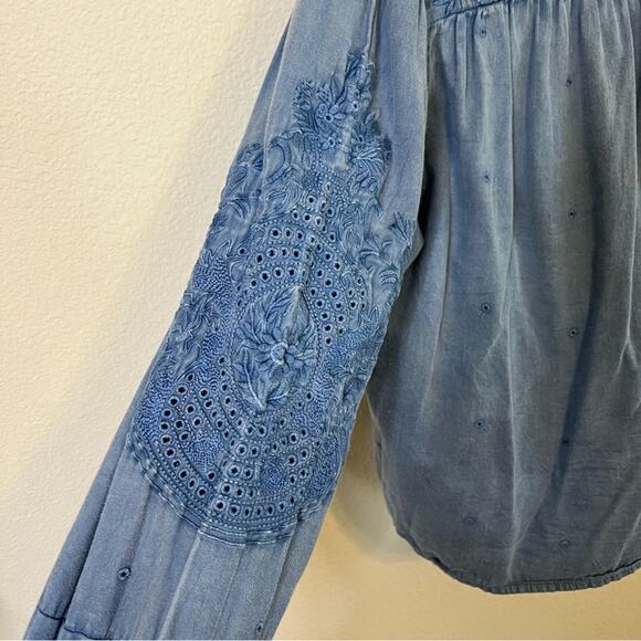 Anthropologie Seen Worn Kept Embroidered Cotton Flare-Sleeve Blouse Blue Size 4 - Picture 14 of 15